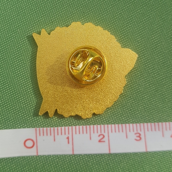 👀 Spirited Away Soot Sprite Anime Pin - Picture 3 of 6